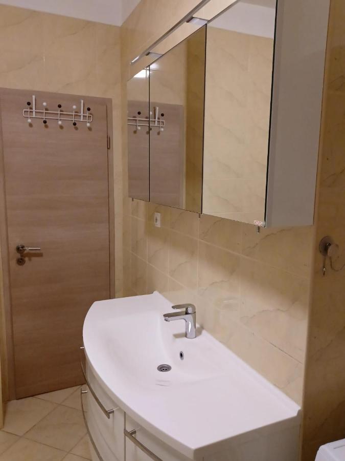 Bella Vista Apartment ชิเบนิก ภายนอก รูปภาพ